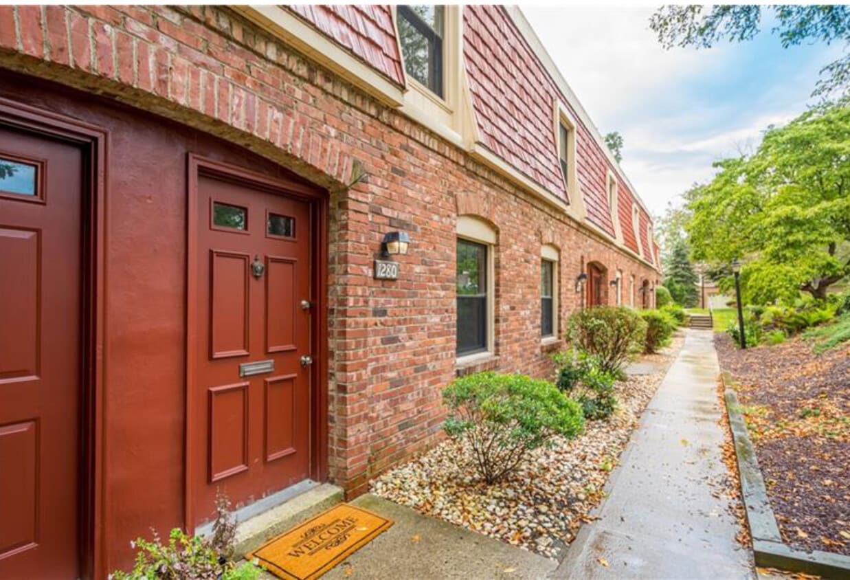 1280 Pennsbury Blvd Unit 1280, Pittsburgh, PA 15205 Condo for Rent in