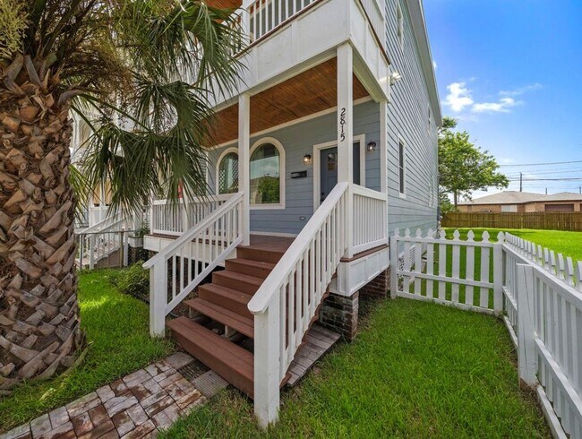 Building Photo - 2815 Avenue H