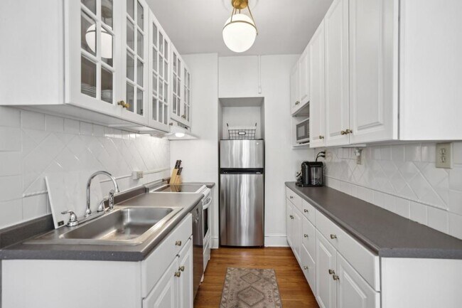 Foto del edificio - 70 Sheridan Dr NE