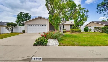 Building Photo - 1362 Saddleview Ct