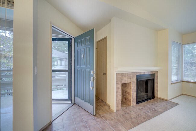 Foto del edificio - 1270 Bellevue Way NE