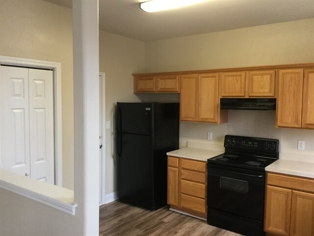 Foto del edificio - 9815 Waltham Ct