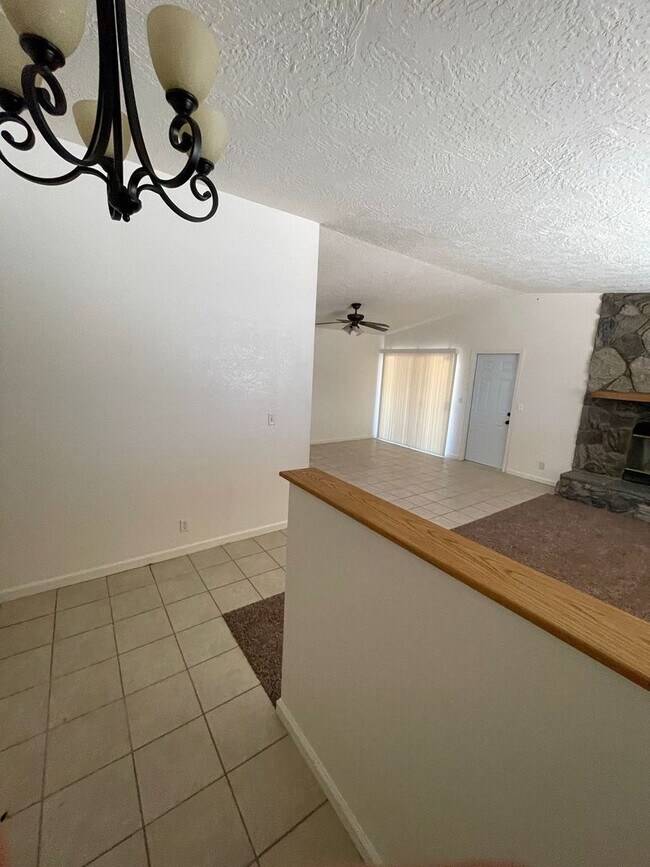 Foto del edificio - 3 BEDROOM APPLE VALLEY HOME