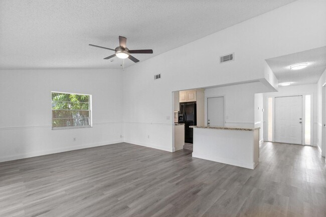 Foto del edificio - 23089 SW 55th Ave