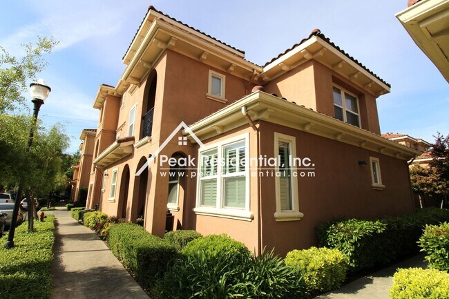 Foto del edificio - Beautiful Newer 1bd/1ba North Natomas Condo with Garage!