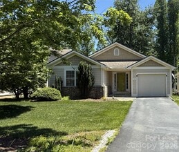 Building Photo - 114 Fairway View Dr