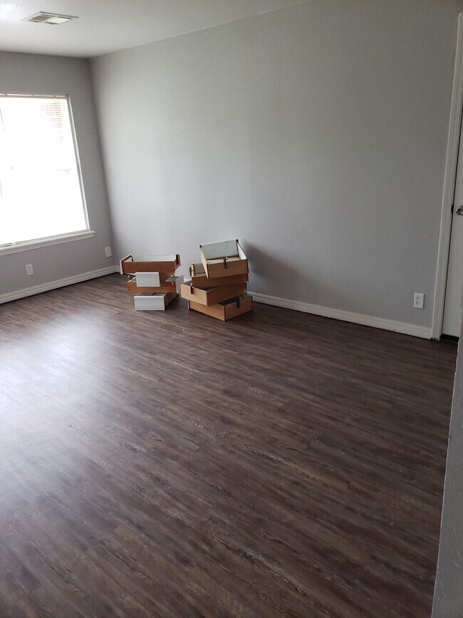 Foto del edificio - 724 NE 81st St