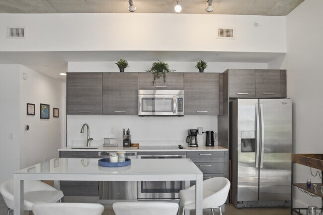 Foto del edificio - 151 SE 1st St