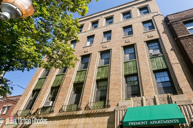 Building Photo - 3836 N Fremont