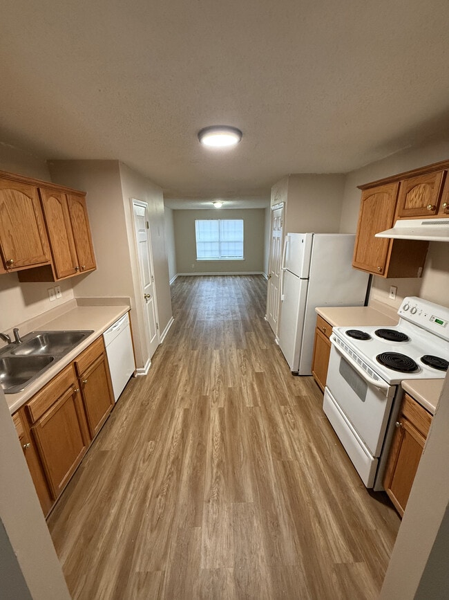 Foto del edificio - 460 Parkway Rd