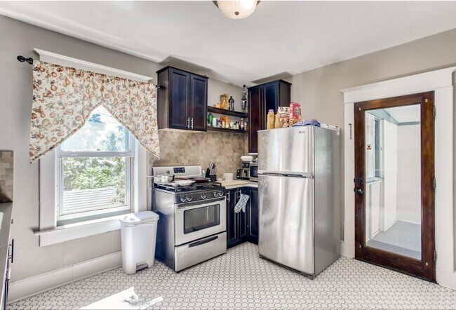 Foto del edificio - 1 Bedroom, 1 Bath blocks from Downtown Longmont