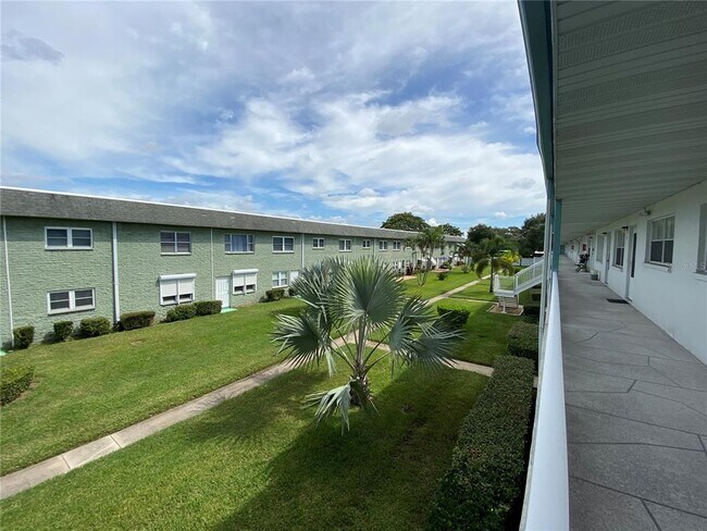 Foto del edificio - 5267 81st St N