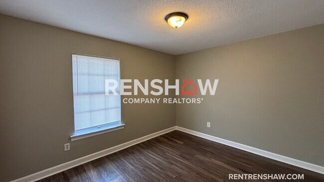 Foto del edificio - 3219 13 Colony Mall