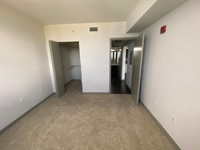 Foto del edificio - 7951 NE Bayshore Ct