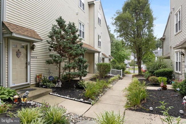 Building Photo - 5003A Albridge Way