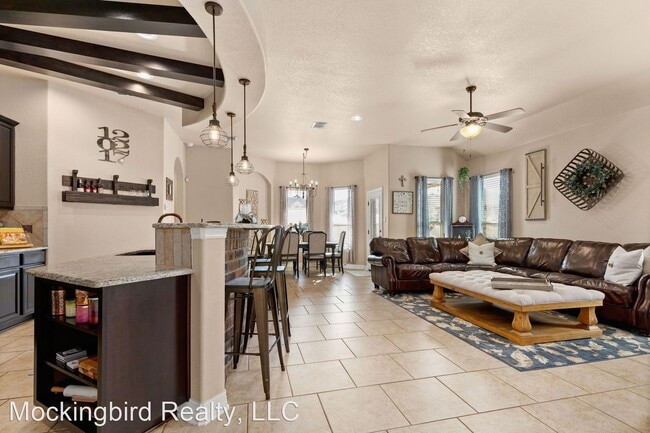 Building Photo - 3 br, 2 bath House - 12422 Horse Crescent