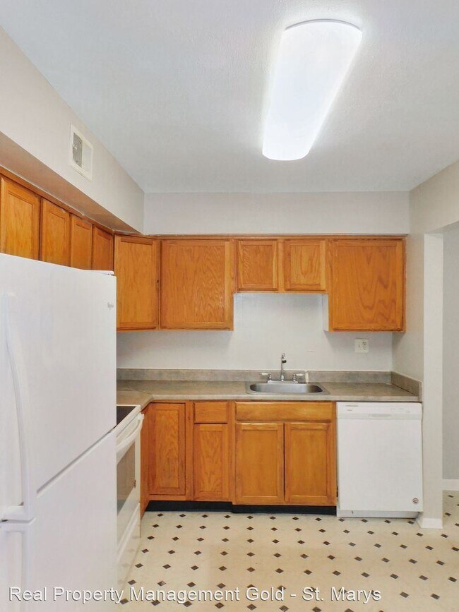 Foto del edificio - 3 br, 1.5 bath House - 46856 Flower Drive