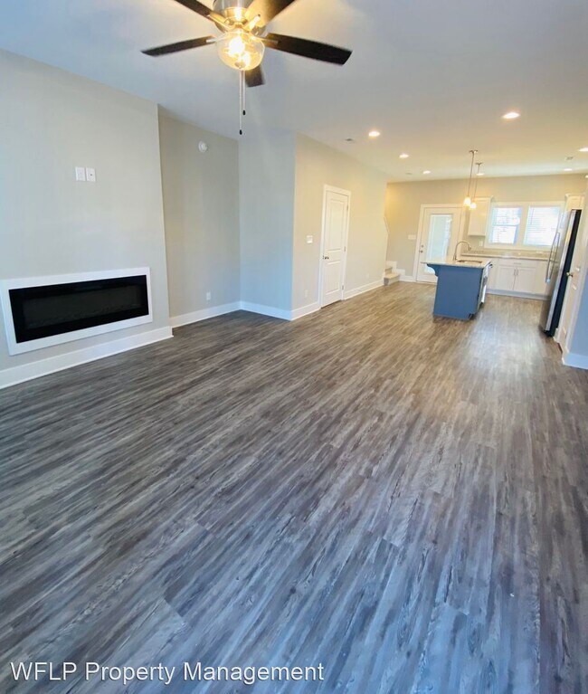 Building Photo - 2 br, 2.5 bath House - 74 English Commons Dr.
