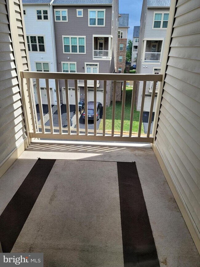 Building Photo - 41438 Black Cherry Terrace