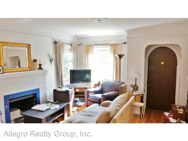 Building Photo - 346 N 73rd St