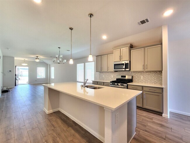 Foto del edificio - 1227 Marvista Ln