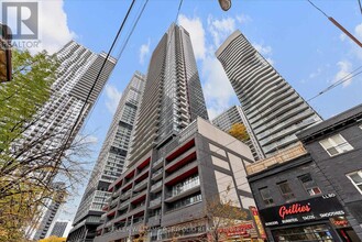 Building Photo - 159 Dundas St E