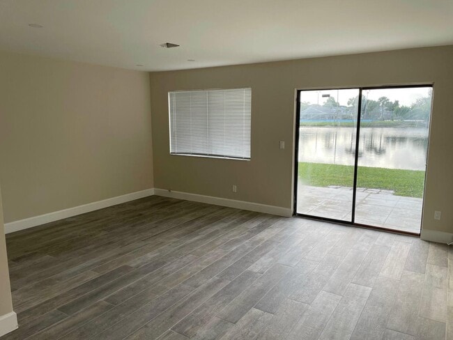 Foto del edificio - 2504 Seaside Dr