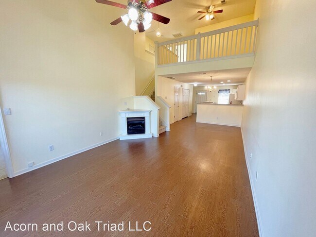 Building Photo - 3 br, 2.5 bath House - 2741 N Keswick Way