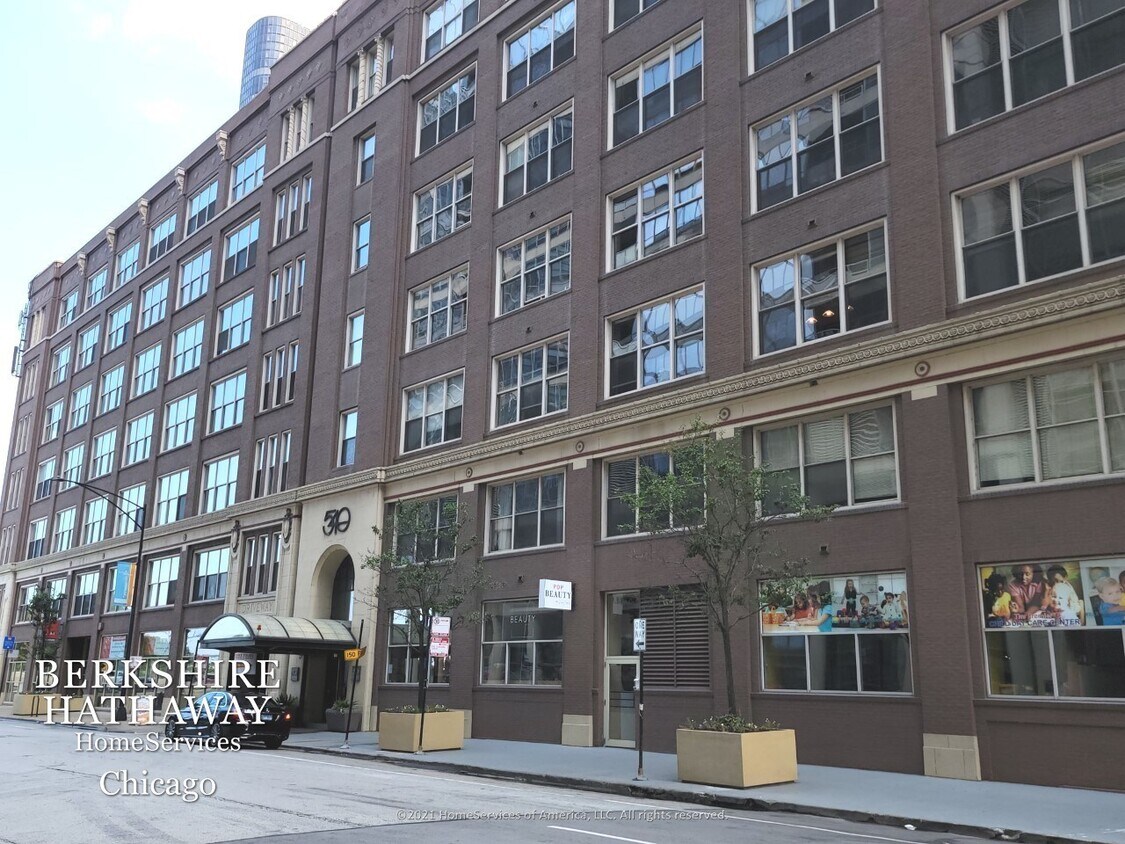 540 N Lake Shore Drive Condo for Rent in Chicago, IL