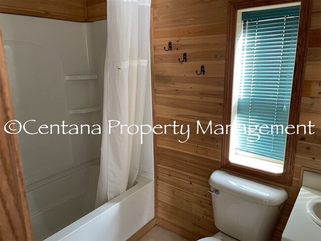 Foto del edificio - 2 bedroom 2 bathroom mobile home on Cobban!