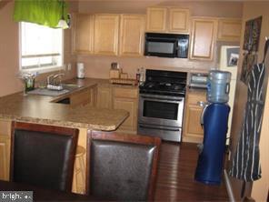Building Photo - 713 Trudy Ln