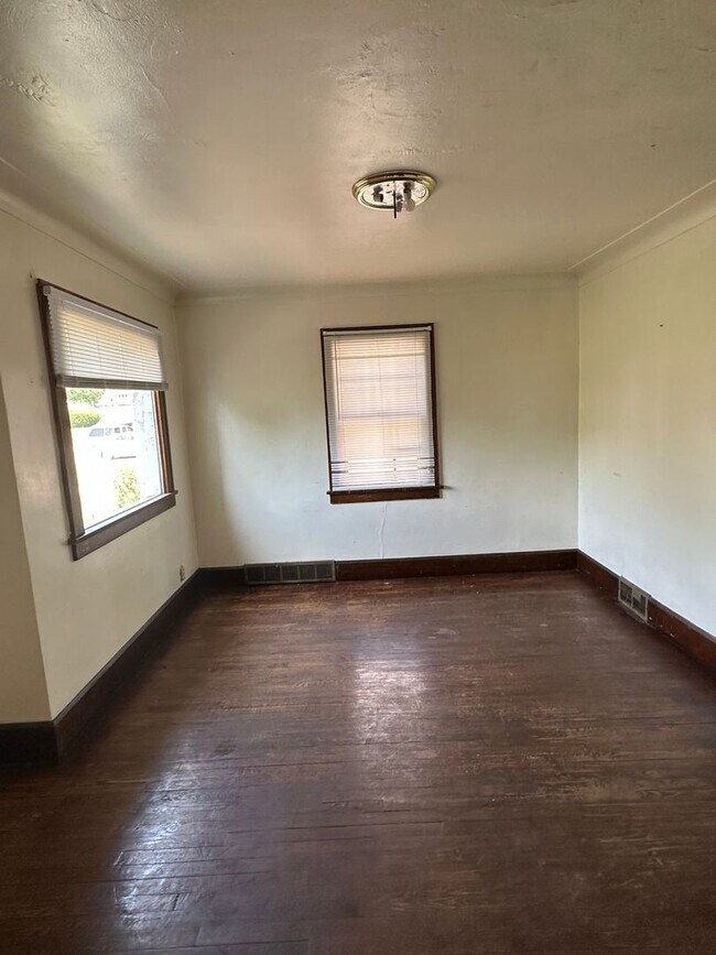 Foto del edificio - Youngstown Single Home