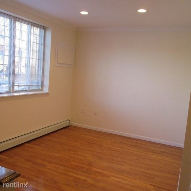 Foto del edificio - 444 Willoughby Ave