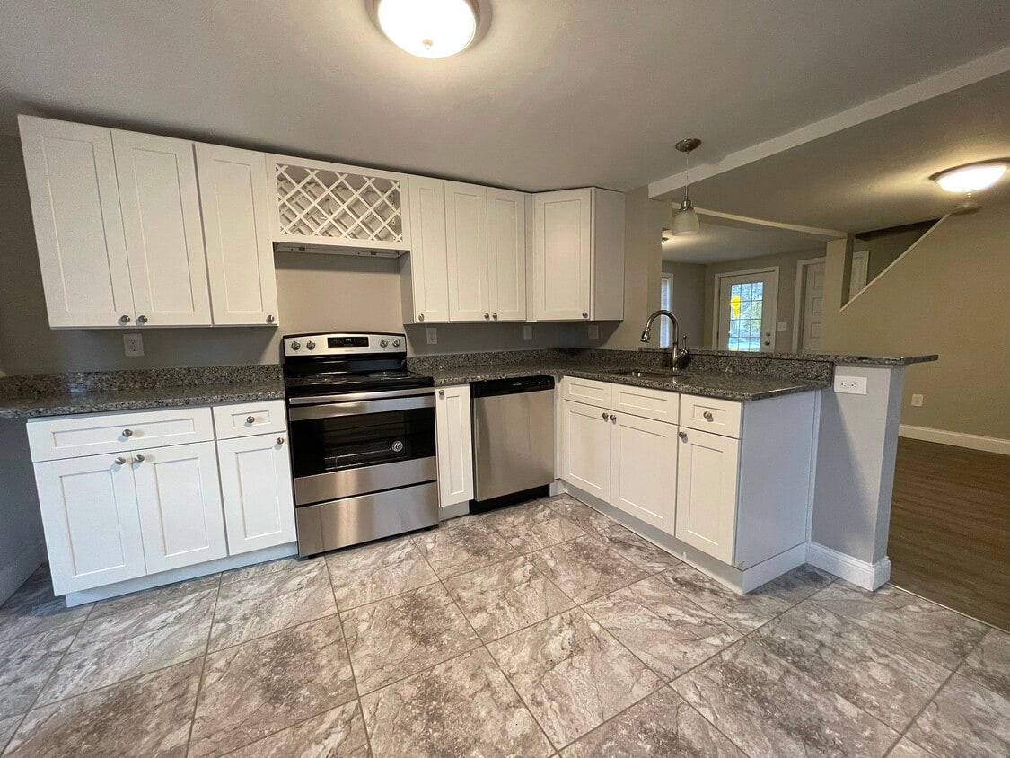 Photo - 123-125 Williams Street - 123 - R