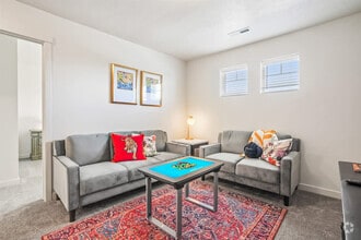 Building Photo - 10390 Crystal Ridge Dr