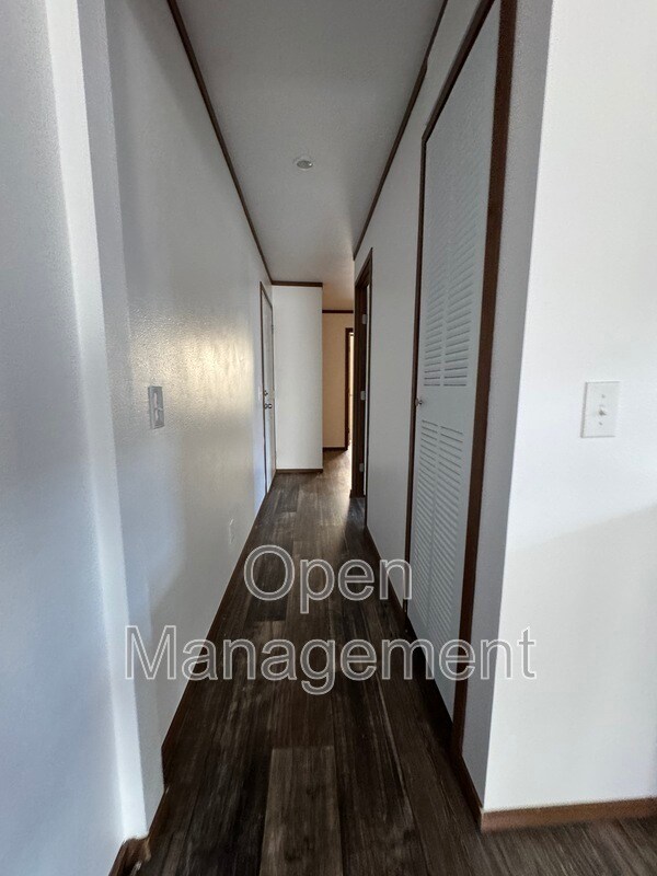 Foto del edificio - 755 N Tratt St