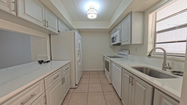 Foto del edificio - 3432 NW 86th Way