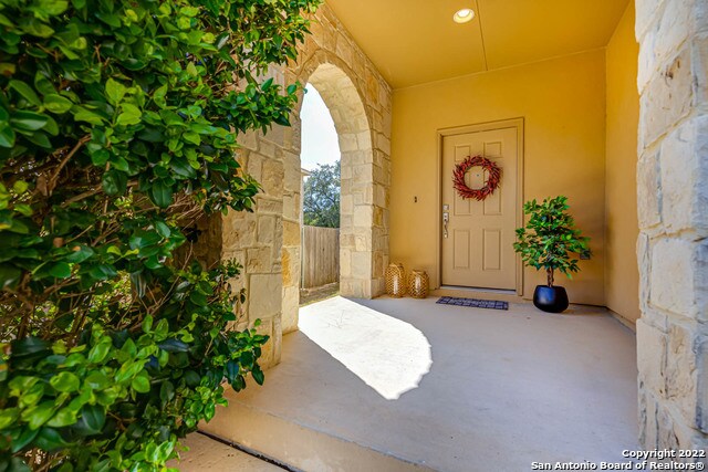 Foto del edificio - 23511 Woodlawn Ridge