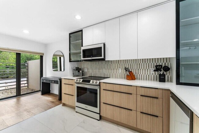 Foto del edificio - 5610 S Ocean Blvd