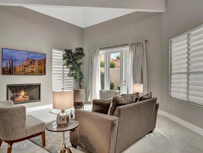 Foto del edificio - 7773 E Stallion Rd