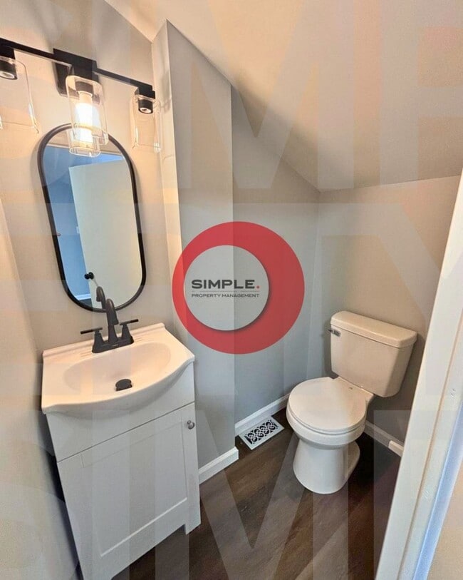 Building Photo - 620 Willow St