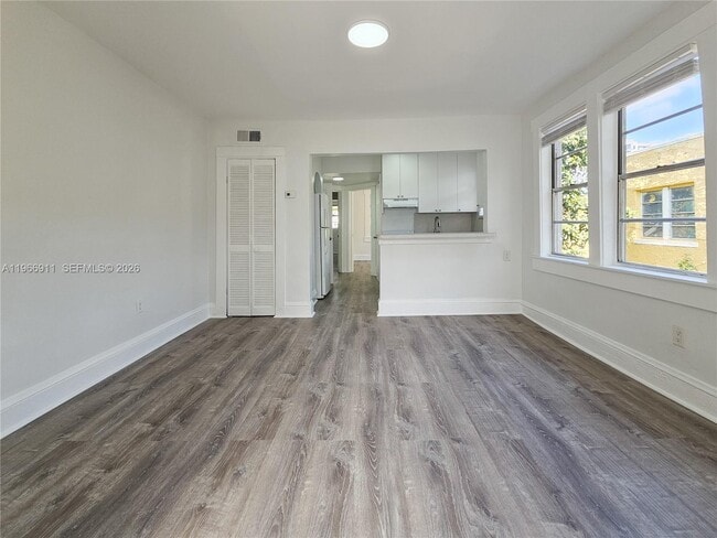 Building Photo - 2007 SW 10th St