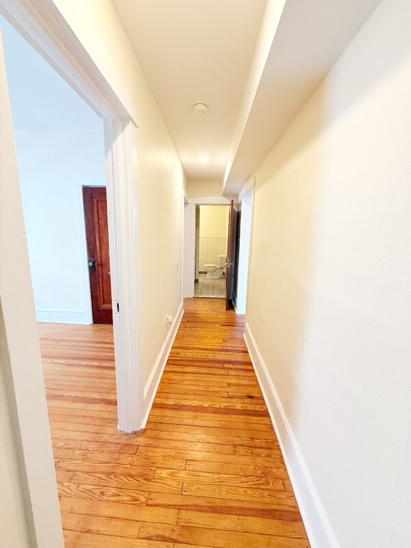 Building Photo - 206 Bellevue Ave