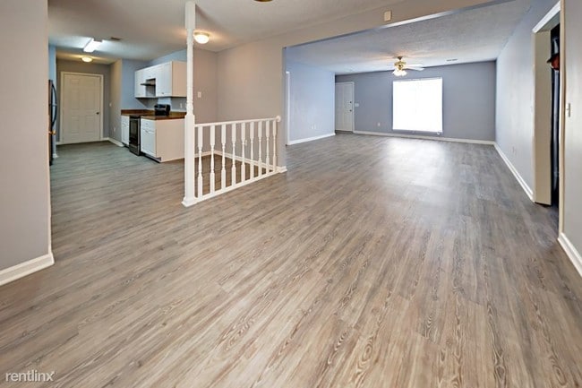 Building Photo - 809 Winslow Way