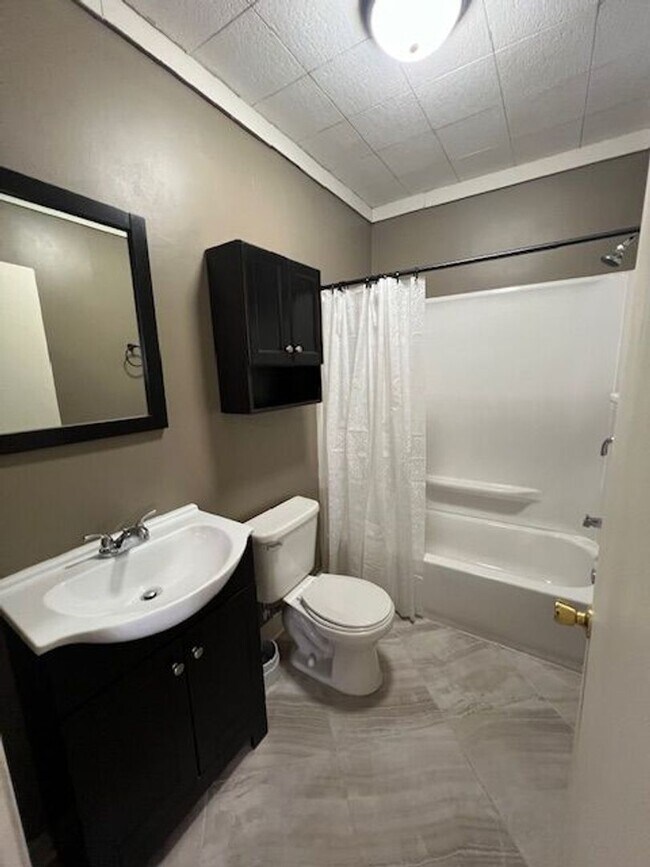 Foto del edificio - Charming 1B/1B home available in Lake Charles