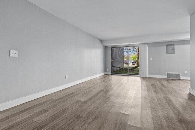 Building Photo - Northville Woods - Northville, MI