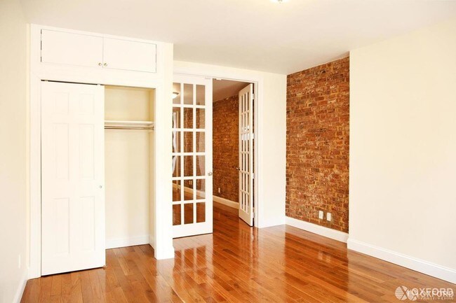 Building Photo - 300 East 78th Street