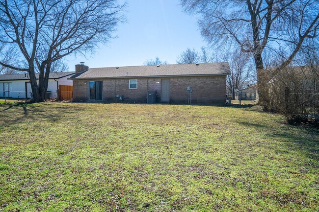 Foto del edificio - Owasso 3 Bed 2 Bath With Updates!