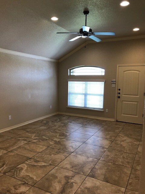 Foto del edificio - 5506 Settlers Ct
