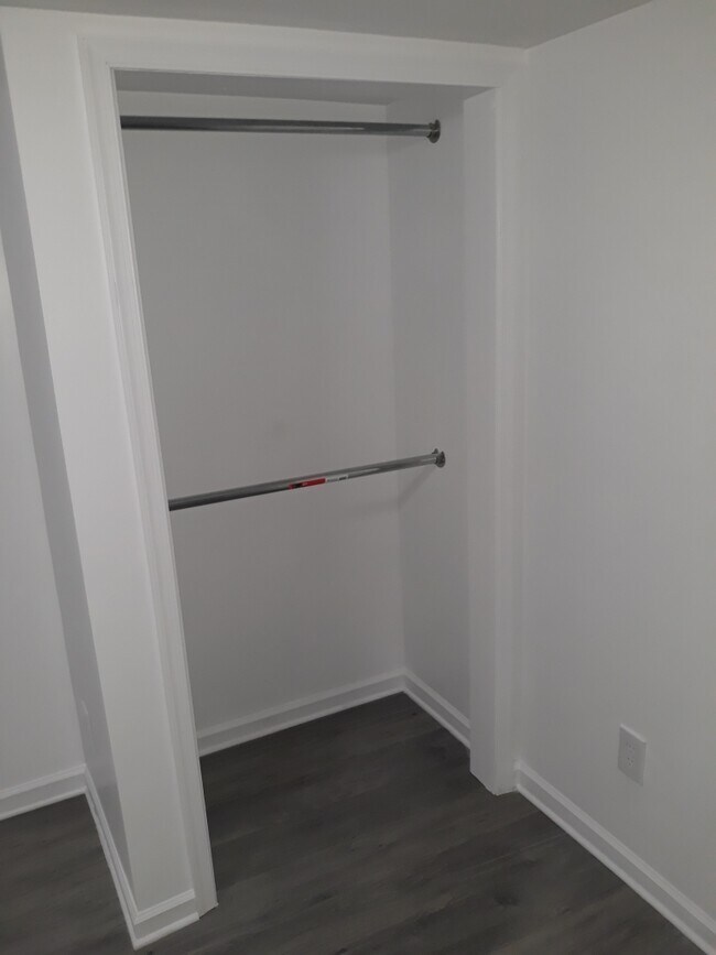Closet in bedroom - 1325 E Mt Pleasant Ave